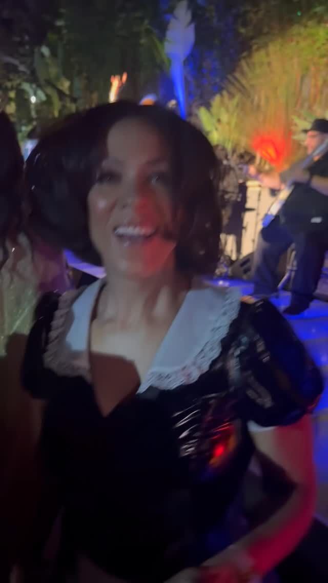 Best Halloween! 👻  Thank you!  - The French Maid  #halloween2025🎃👻🕸🕷💀🧟‍♂️🍬 
#tichinaarnold 
#whatavoice🎤🎼 
#frenchmaidoutfit 
#hairdance