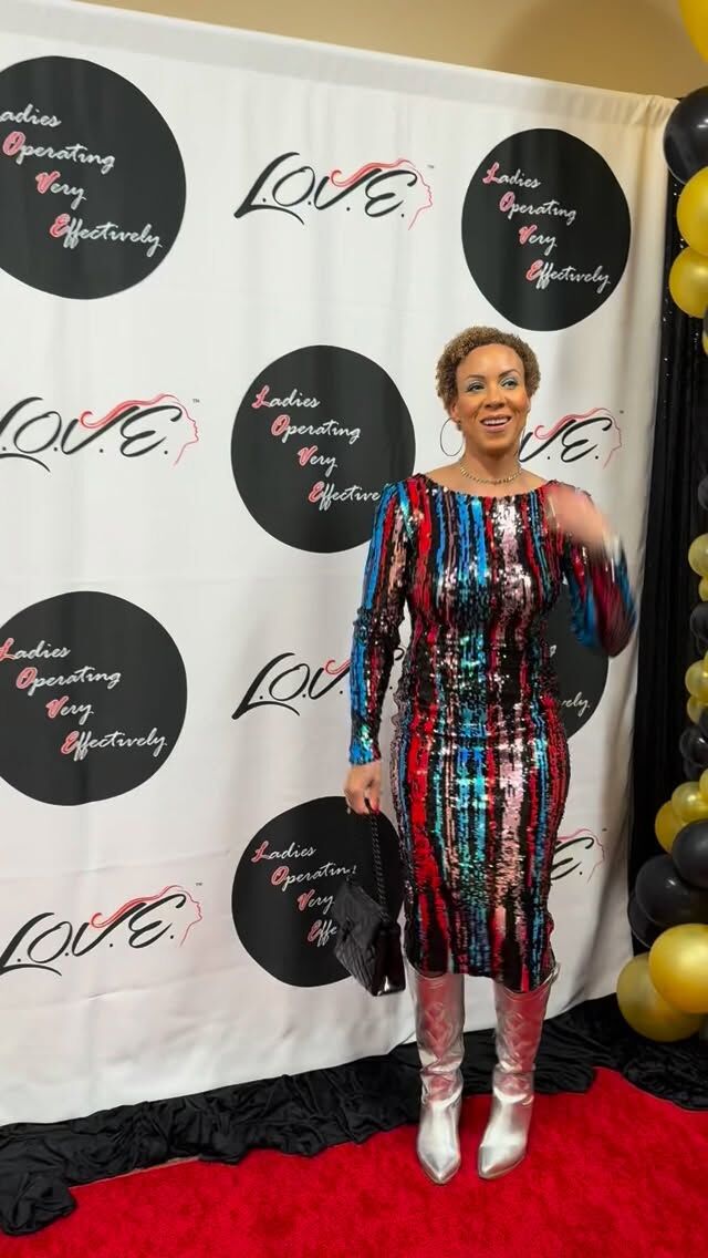 #LOVEAWARDS L.O.V.E. stands for LADIES OPERATING VERY EFFECTIVELY!  I feel that I can! I feel that I am! 
Adopting this Mantra now and reciting it every Morning:
“Today I’m operating very effectively”!
Try it on!  #mantragirl #spiritwoman #shineyourlightbright #declutteryourlife
